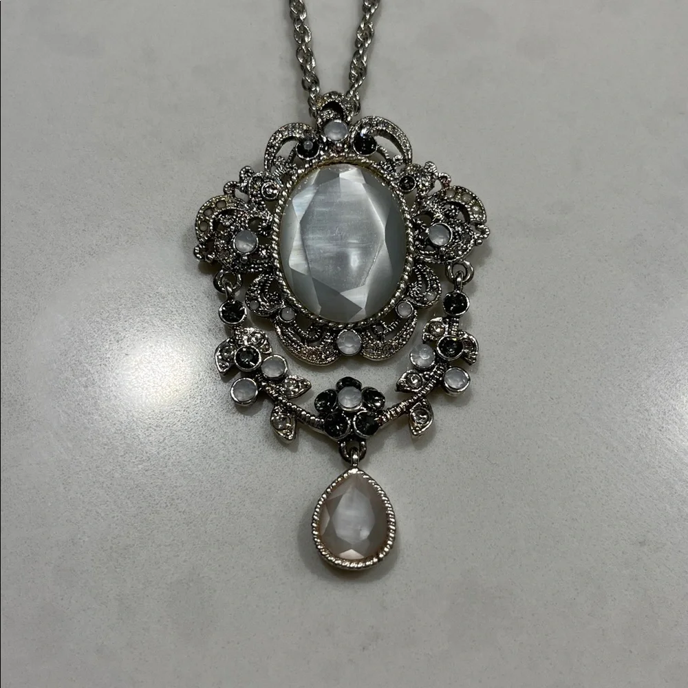 AVON vintage Avon pendant necklace - Picture 2 of 4